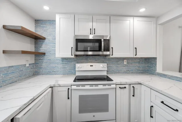 $699,000 | 16232 Avenida Venusto, Unit B, San Diego, CA 92128