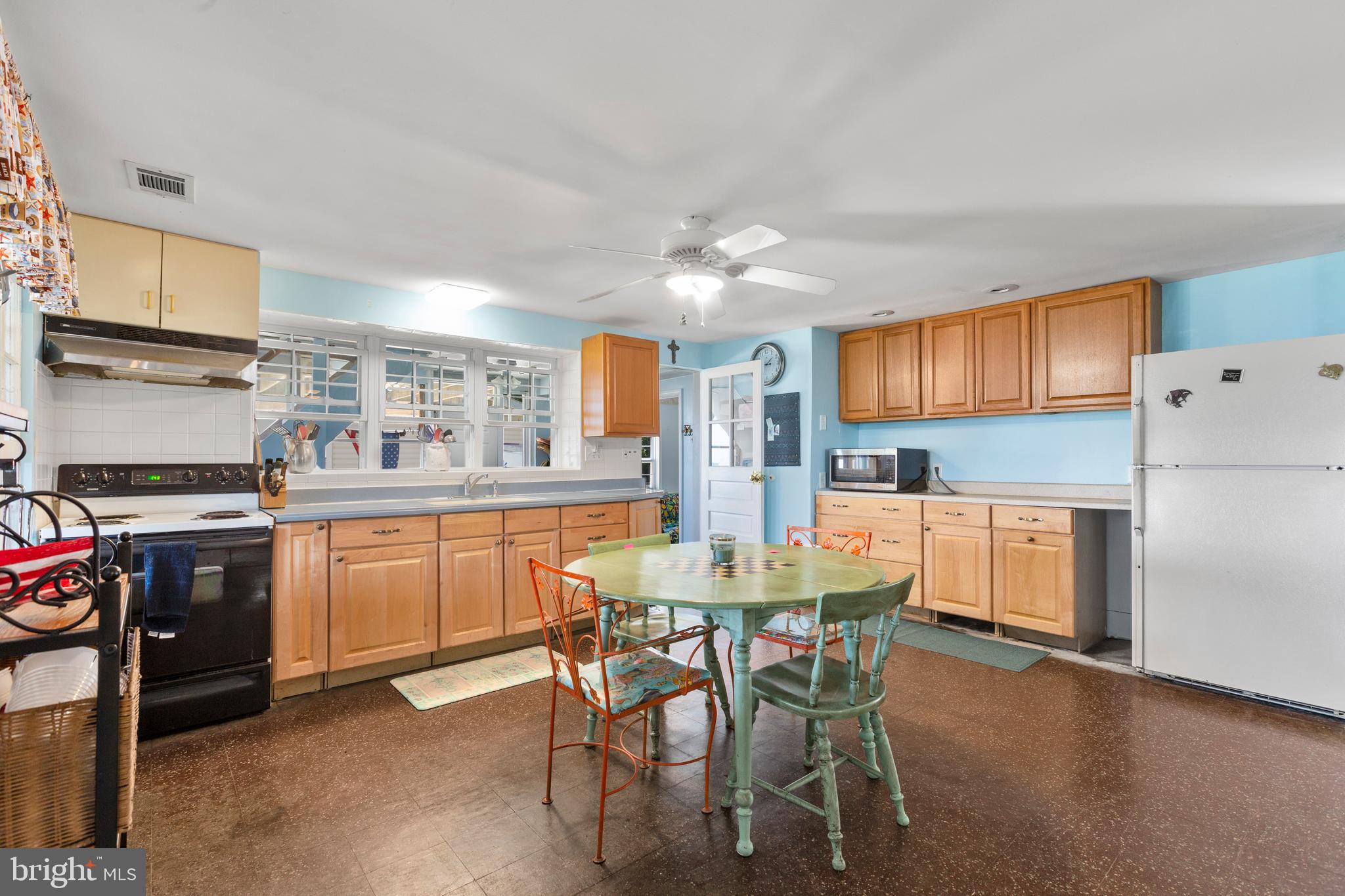 16040 Murray Road Ridge, MD 20680 - Photo 9 of 24