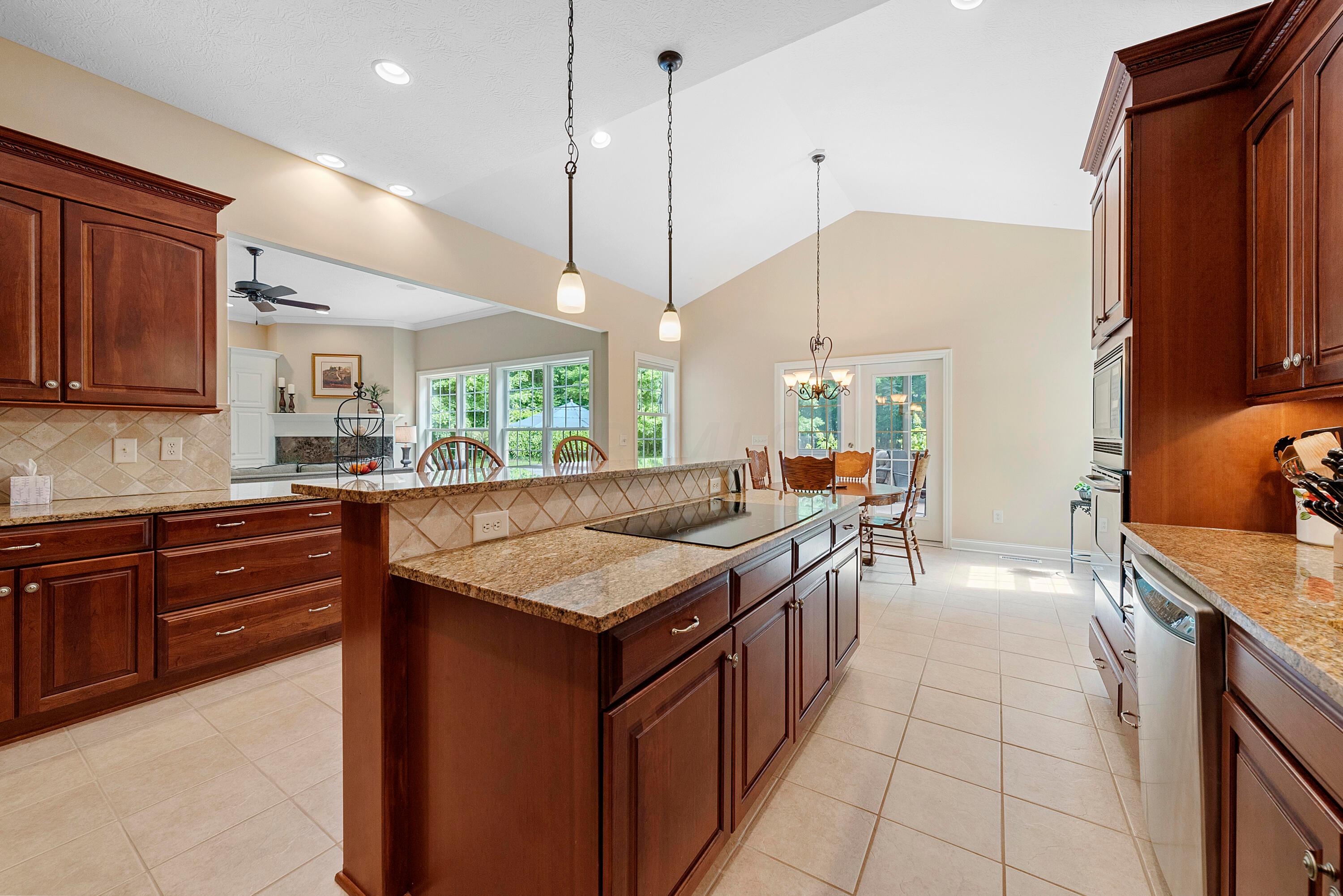 5761 Hughes Road Galena, OH 43021 - Photo 17 of 43 Kitchen