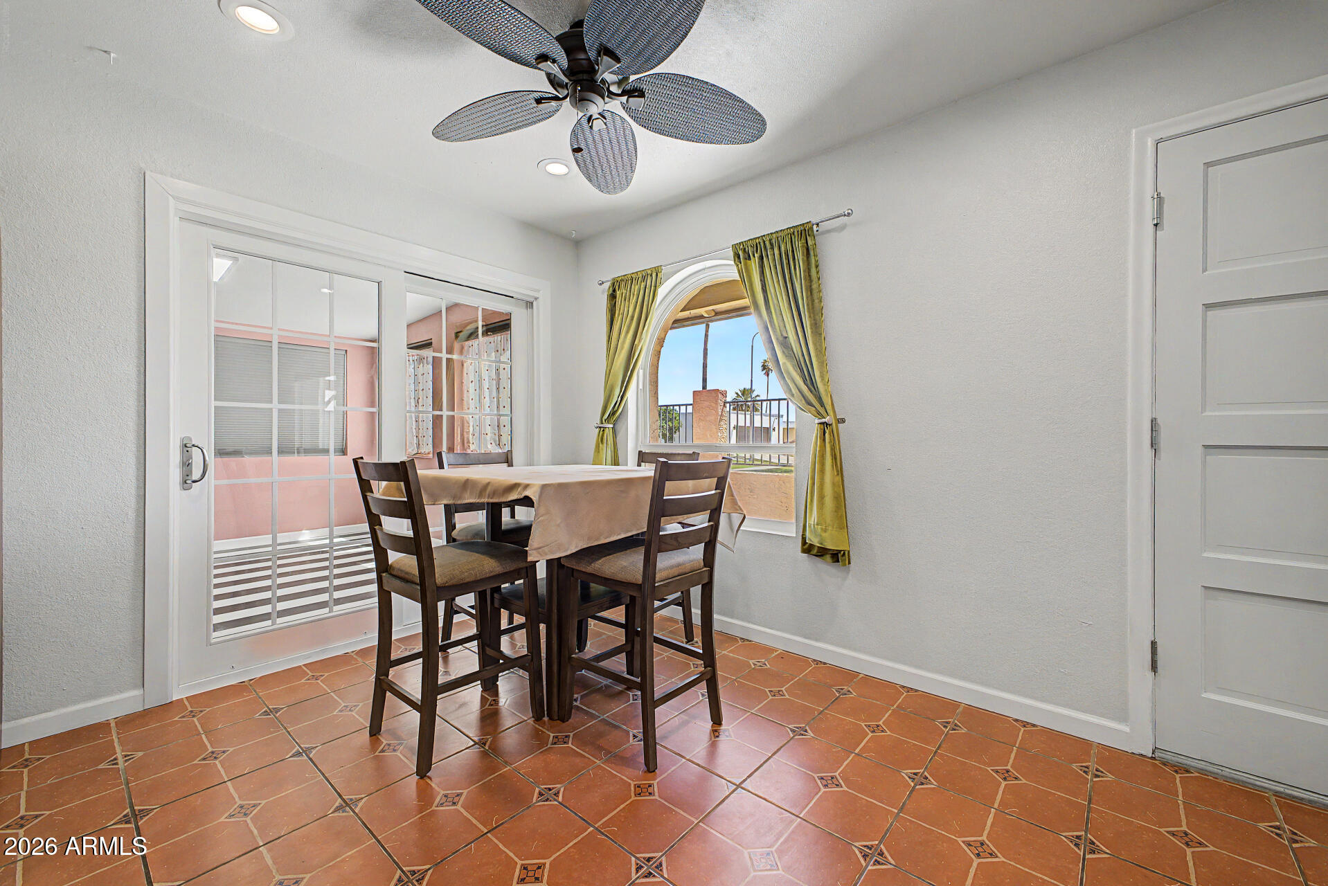 2233 North Recker Road Mesa, AZ 85215 - Photo 10 of 40