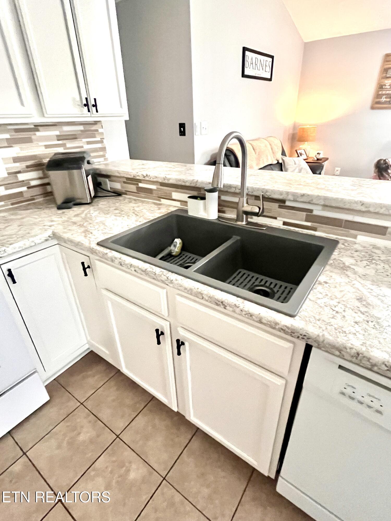 969 Satterfield Road Maynardville, TN 37807 - Photo 17 of 27 IMG_7505