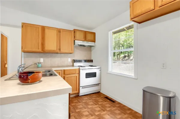 $279,500 | 1300 Keller Lane, Seguin, TX 78155