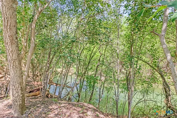 $279,500 | 1300 Keller Lane, Seguin, TX 78155