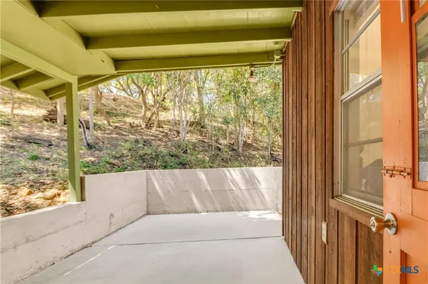 $279,500 | 1300 Keller Lane, Seguin, TX 78155