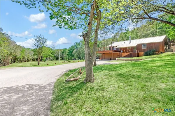 $279,500 | 1300 Keller Lane, Seguin, TX 78155