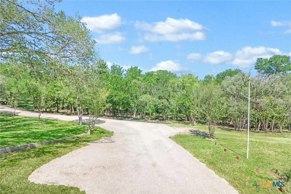 $279,500 | 1300 Keller Lane, Seguin, TX 78155