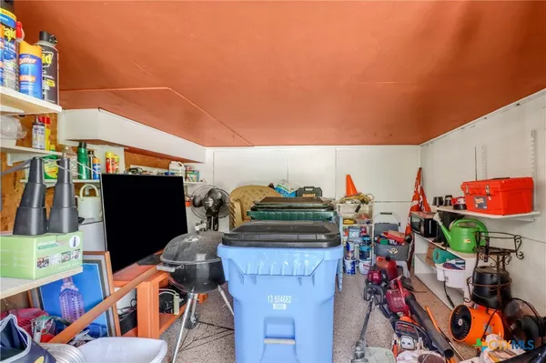 $279,500 | 1300 Keller Lane, Seguin, TX 78155