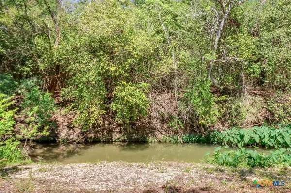 $279,500 | 1300 Keller Lane, Seguin, TX 78155