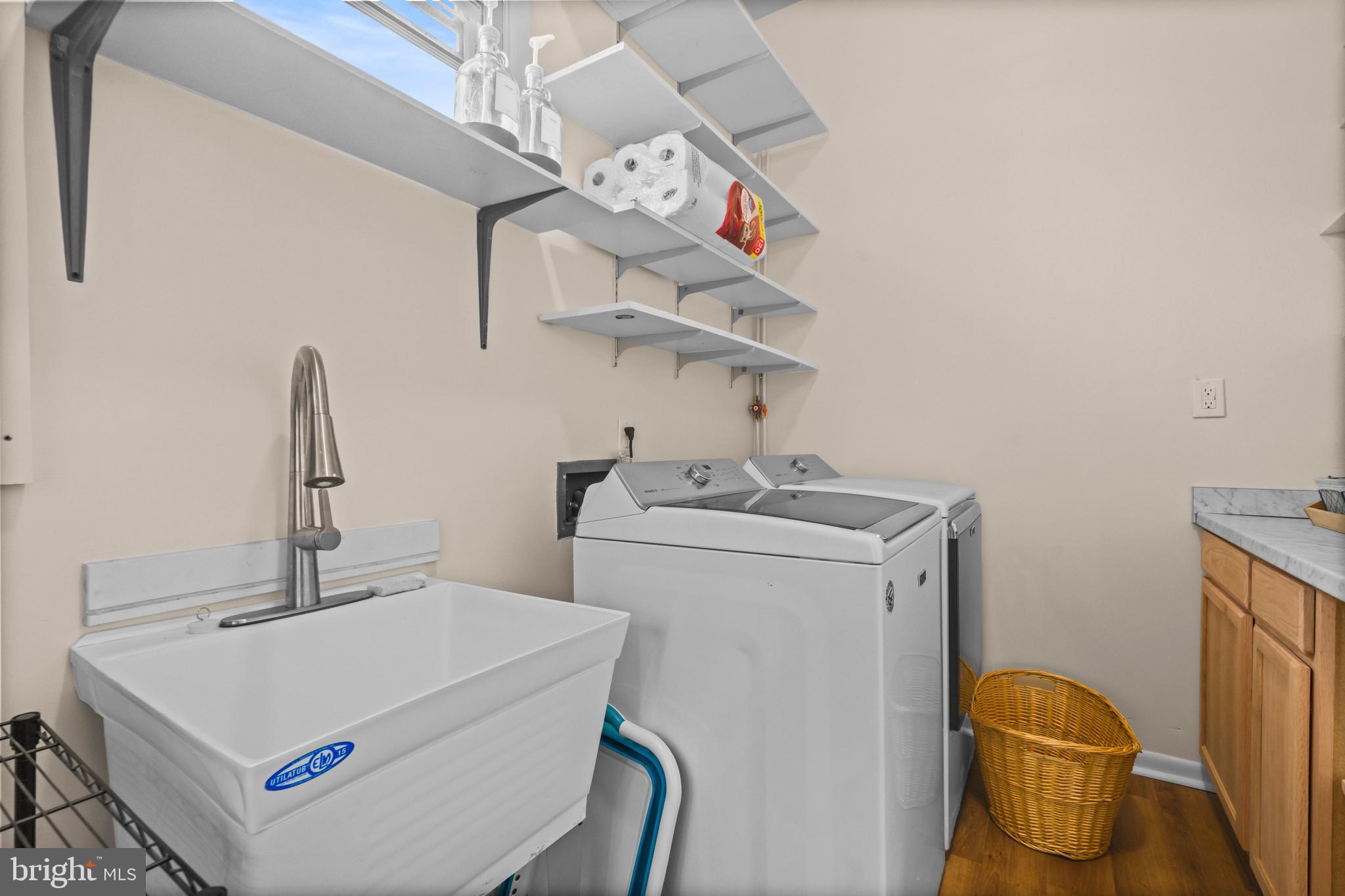 10514 Willetts Crossing Road White Plains, MD 20695 - Photo 32 of 41 a utility room with dryer and washer
