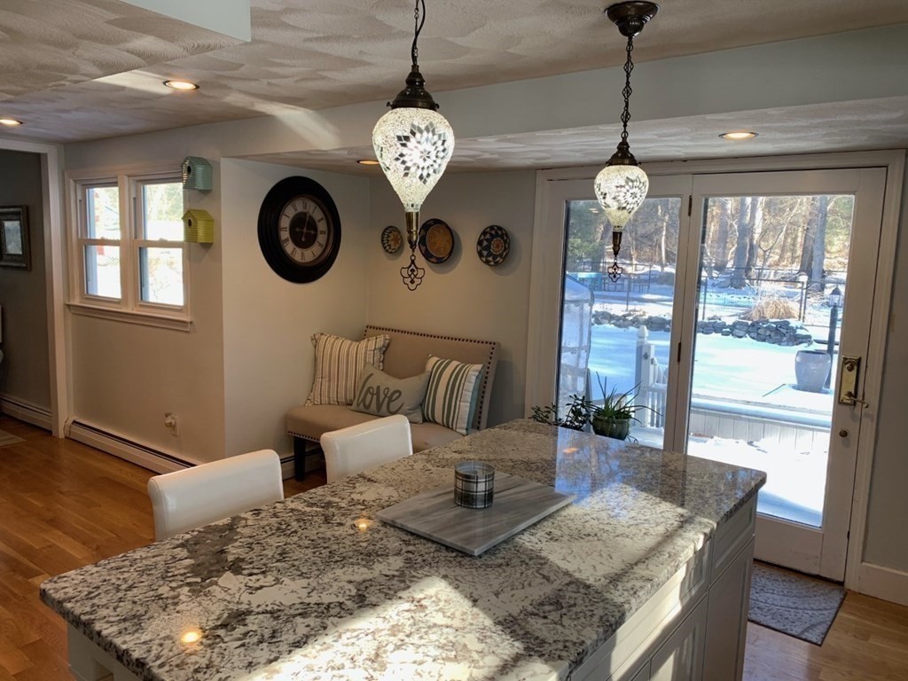 40 Russet Road Billerica, MA 01821 - Photo 3 of 16