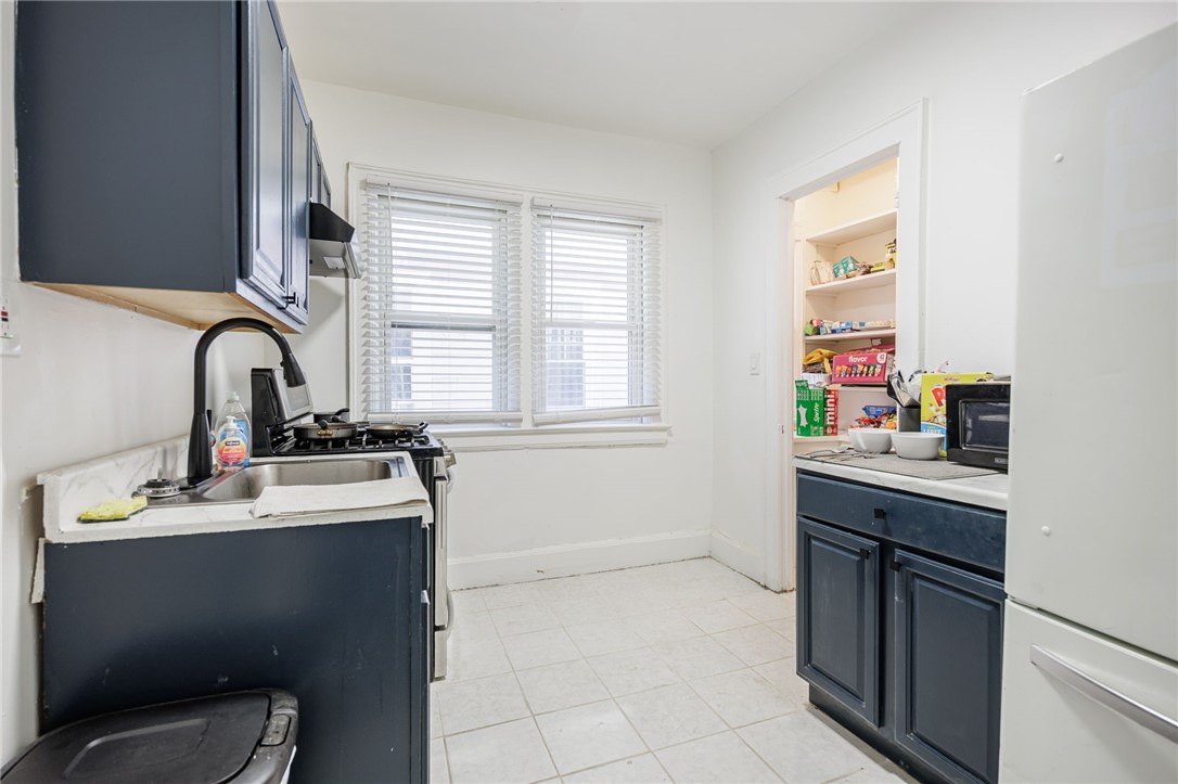 409 Raines Park Rochester, NY 14613 - Photo 22 of 40