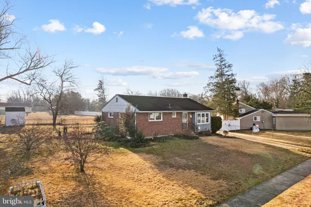 $300,000 | 679 Santa Fe Drive, Mantua, NJ 08051