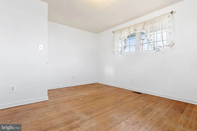 $300,000 | 679 Santa Fe Drive, Mantua, NJ 08051