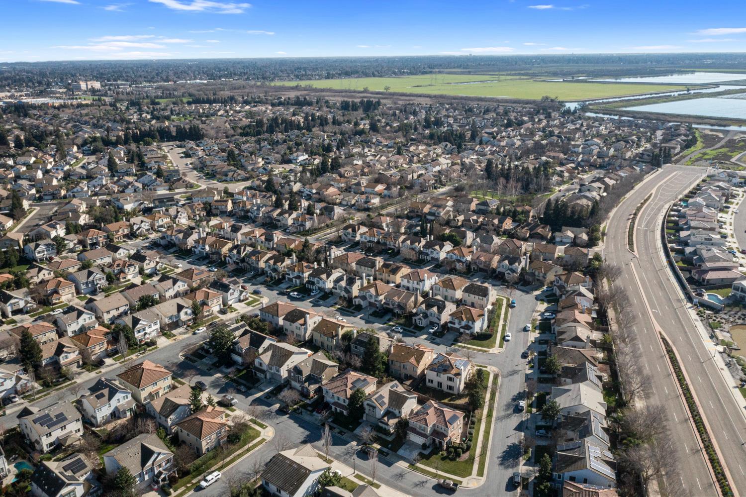 5916 Pebblestone Way Stockton, CA 95219 - Photo 49 of 51