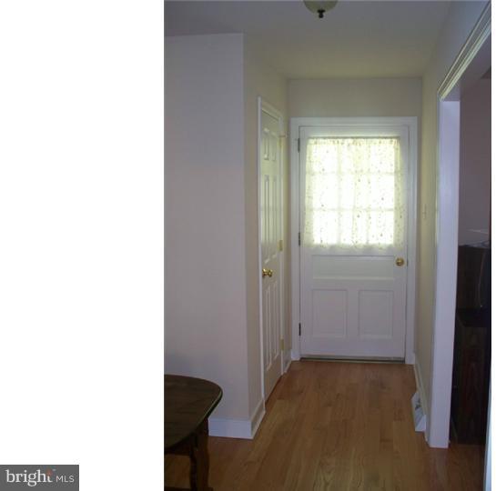 132 County Line Road Lansdale, PA 19446 - Photo 3 of 24 Foyer