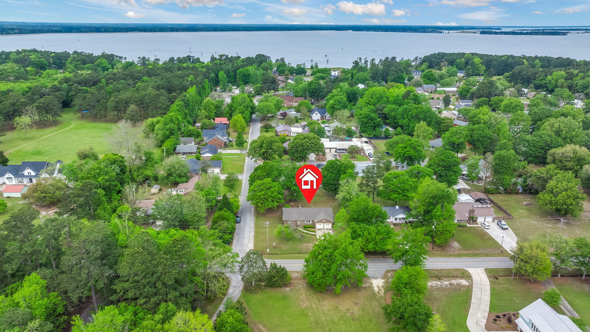 1605 Pinopolis Road Moncks Corner, SC 29461 - Photo 6 of 34 6