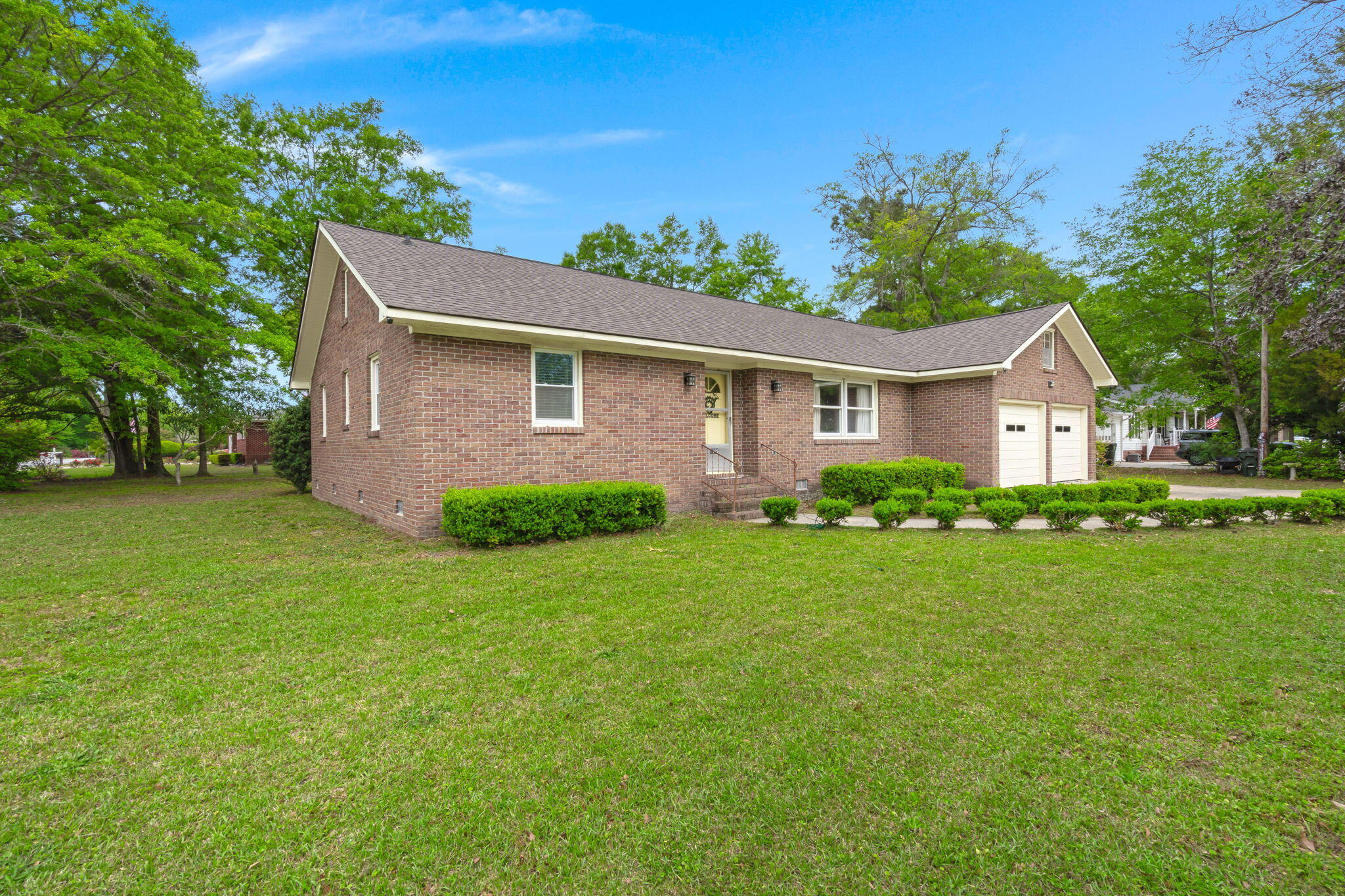 1605 Pinopolis Road Moncks Corner, SC 29461 - Photo 9 of 34 9