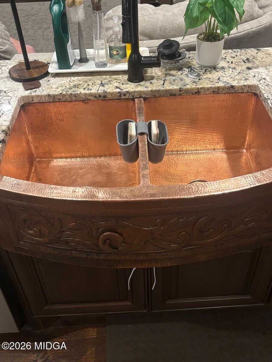 917 Broken Arrow Trail Perry, GA 31069 - Photo 21 of 34 a close view of stove