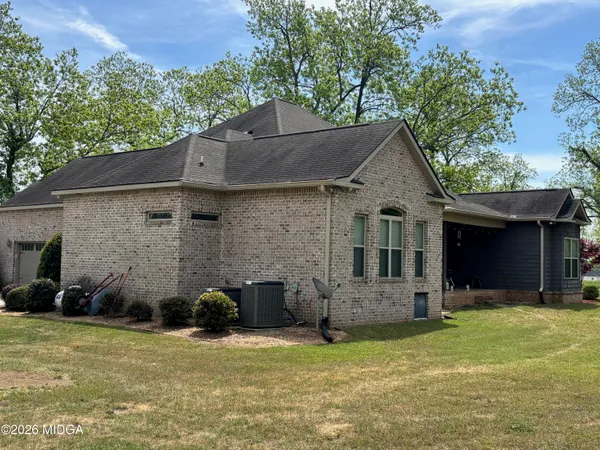 $690,000 | 917 Broken Arrow Trail, Perry, GA 31069