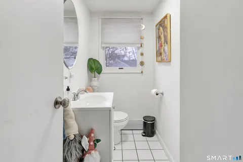 $599,000 | 221 Meadows End Road, Milford, CT 06460