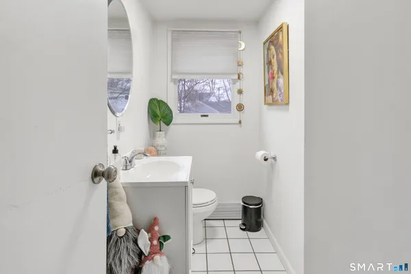 $599,000 | 221 Meadows End Road, Milford, CT 06460