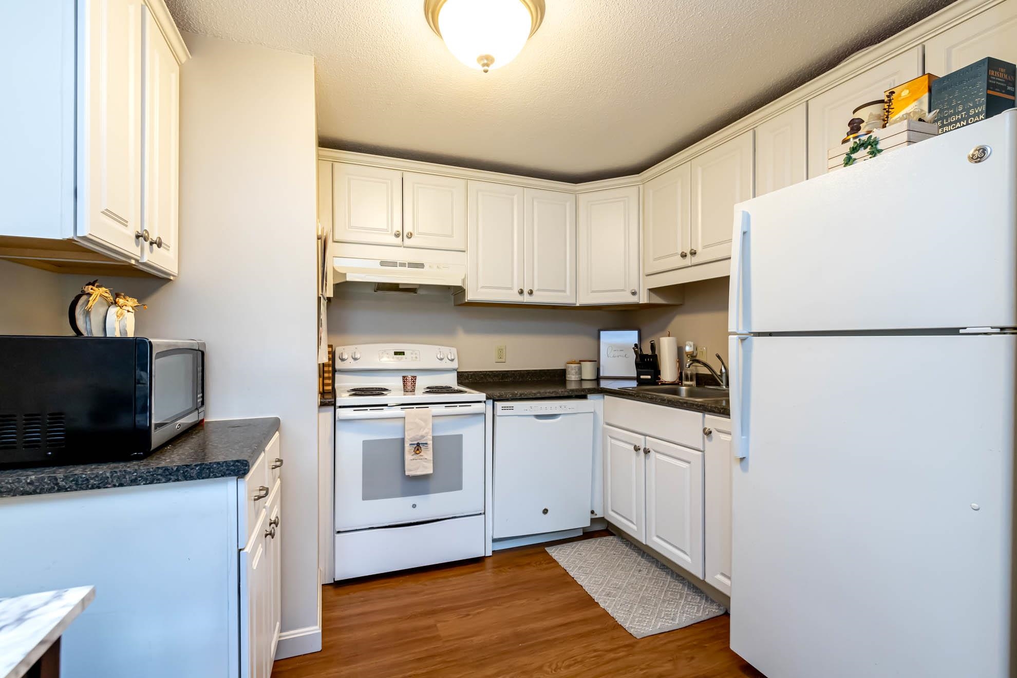 30 English Village Road, Unit 301 Manchester, NH 03102 - Photo 7 of 12 Gallery Image 7