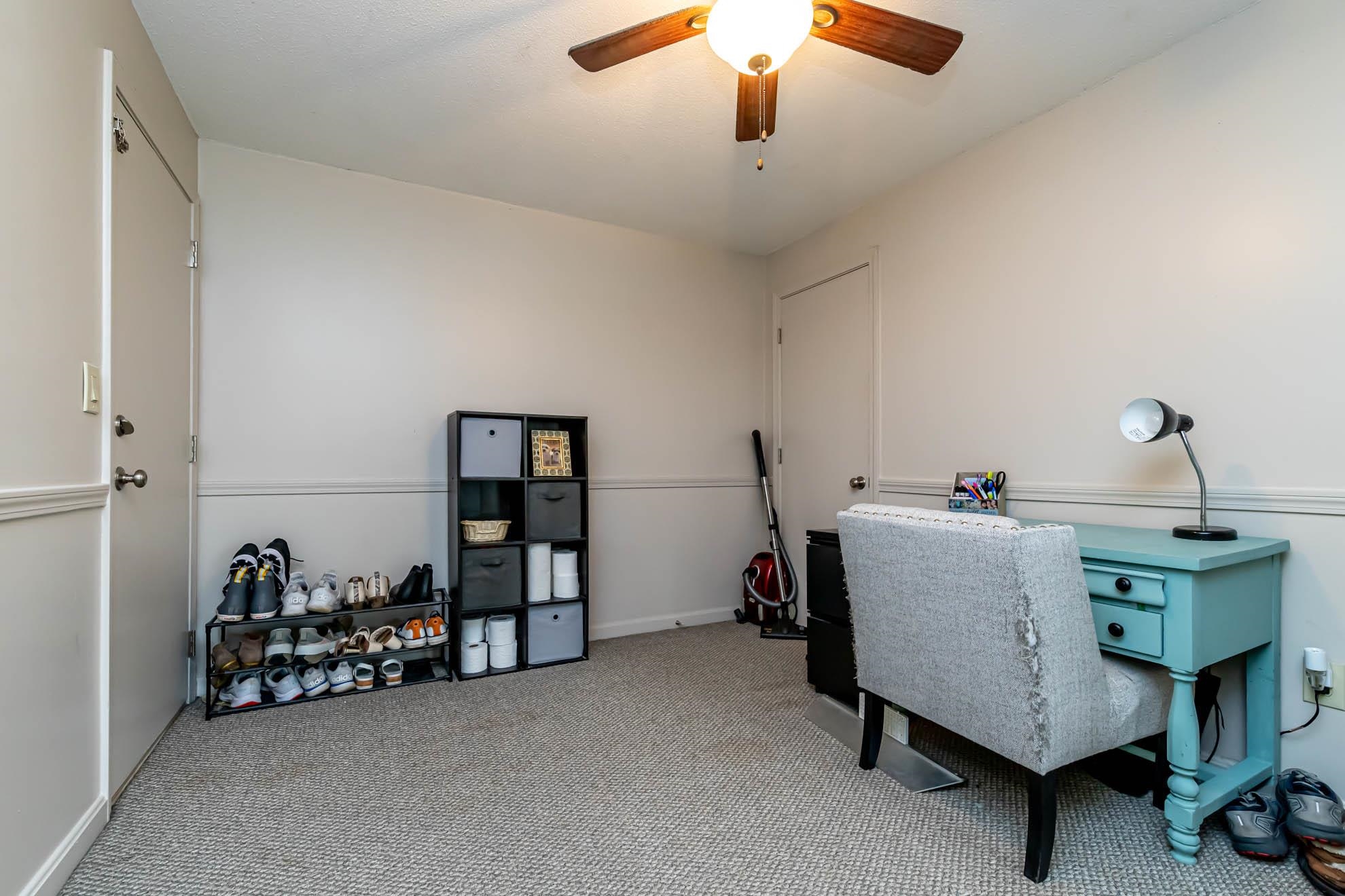 30 English Village Road, Unit 301 Manchester, NH 03102 - Photo 10 of 12 Gallery Image 10