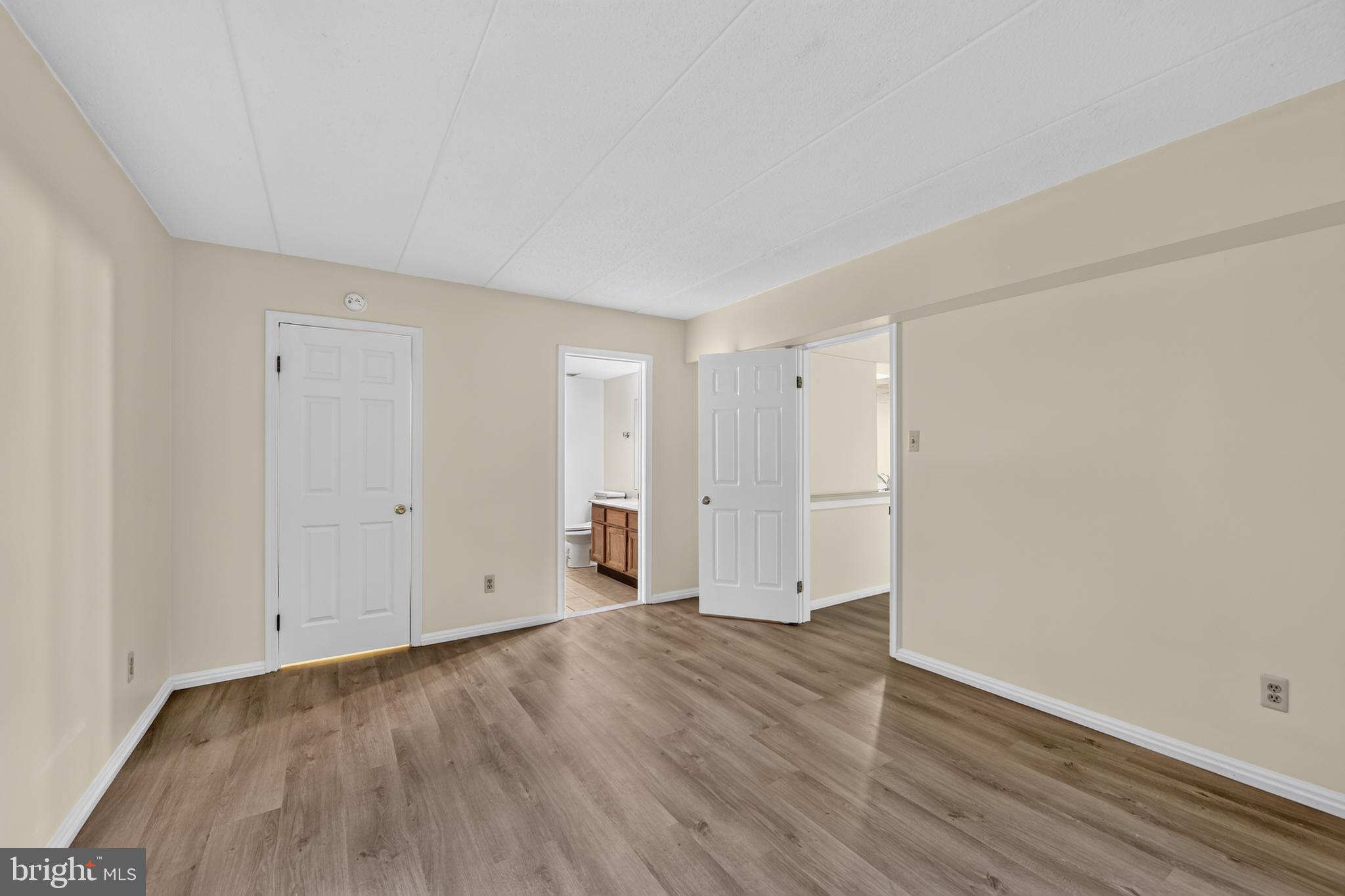 1311 Eagles Ridge Drive, Unit 11 Chesterbrook, PA 19087 - Photo 19 of 24 Spacious room with inviting light.