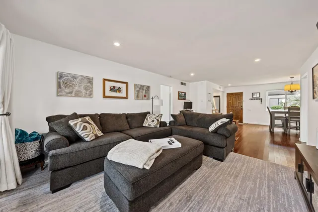 $280,000 | 2170 South Palm Canyon Drive, Unit 19, Palm Springs, CA 92264