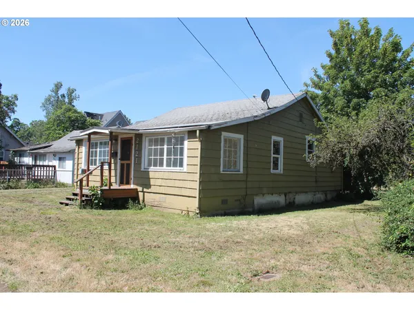 $475,000 | 2121 Southeast 89th Avenue, Portland, OR 97216