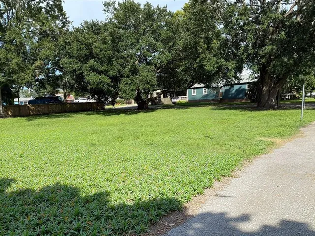 $59,900 | 1904 Tino Lane, Violet, LA 70092