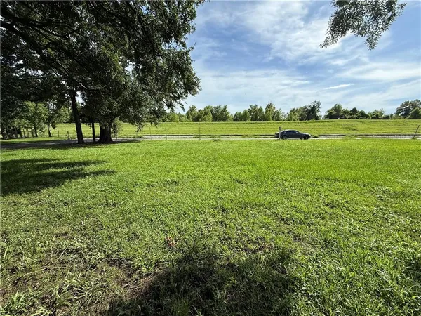 $59,900 | 1904 Tino Lane, Violet, LA 70092