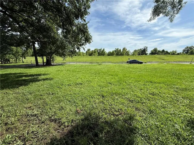 $59,900 | 1904 Tino Lane, Violet, LA 70092