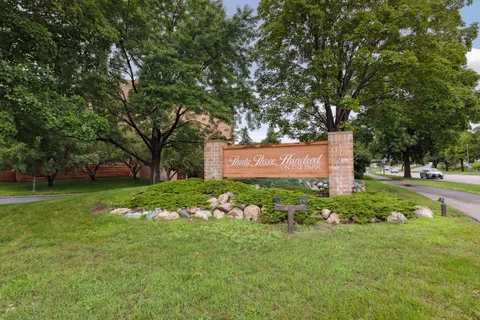$169,900 | 3320 Louisiana Avenue South, Unit 311, St. Louis Park, MN 55426