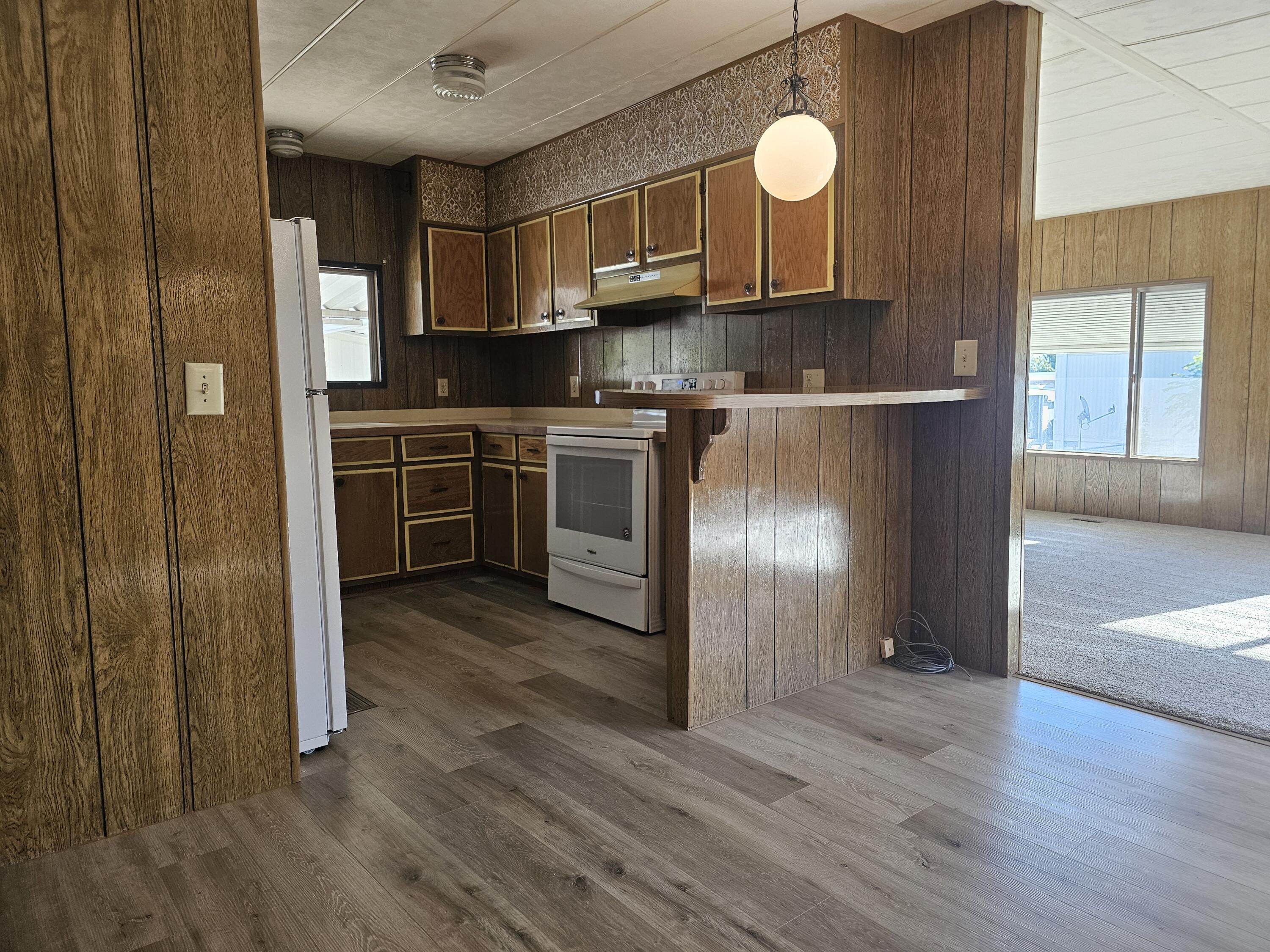 3955 South Stage Road, Unit 19 Medford, OR 97501 - Photo 7 of 22 20240924_084156