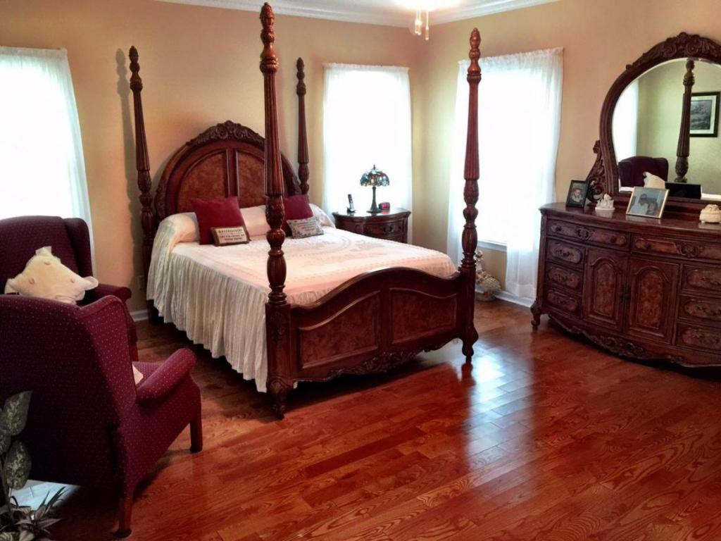 5336 Skeens Ridge Road Big Stone Gap, VA 24219 - Photo 13 of 24 Large Master Bedroom
