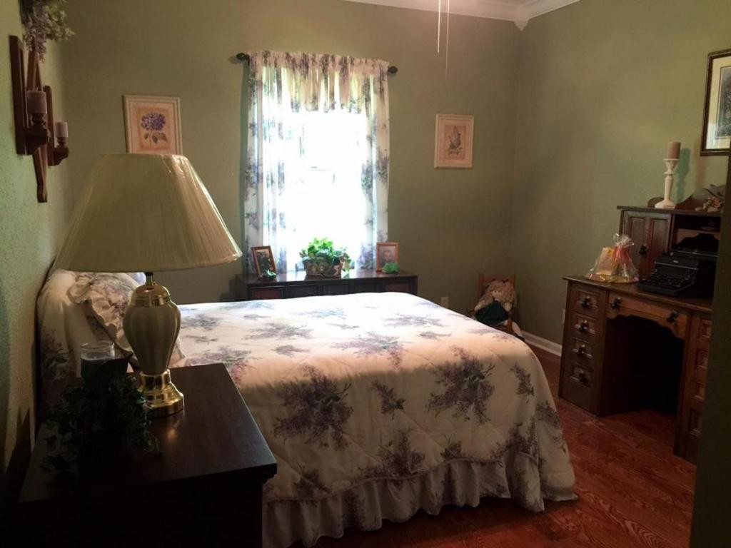 5336 Skeens Ridge Road Big Stone Gap, VA 24219 - Photo 10 of 24 Downstairs Bedroom