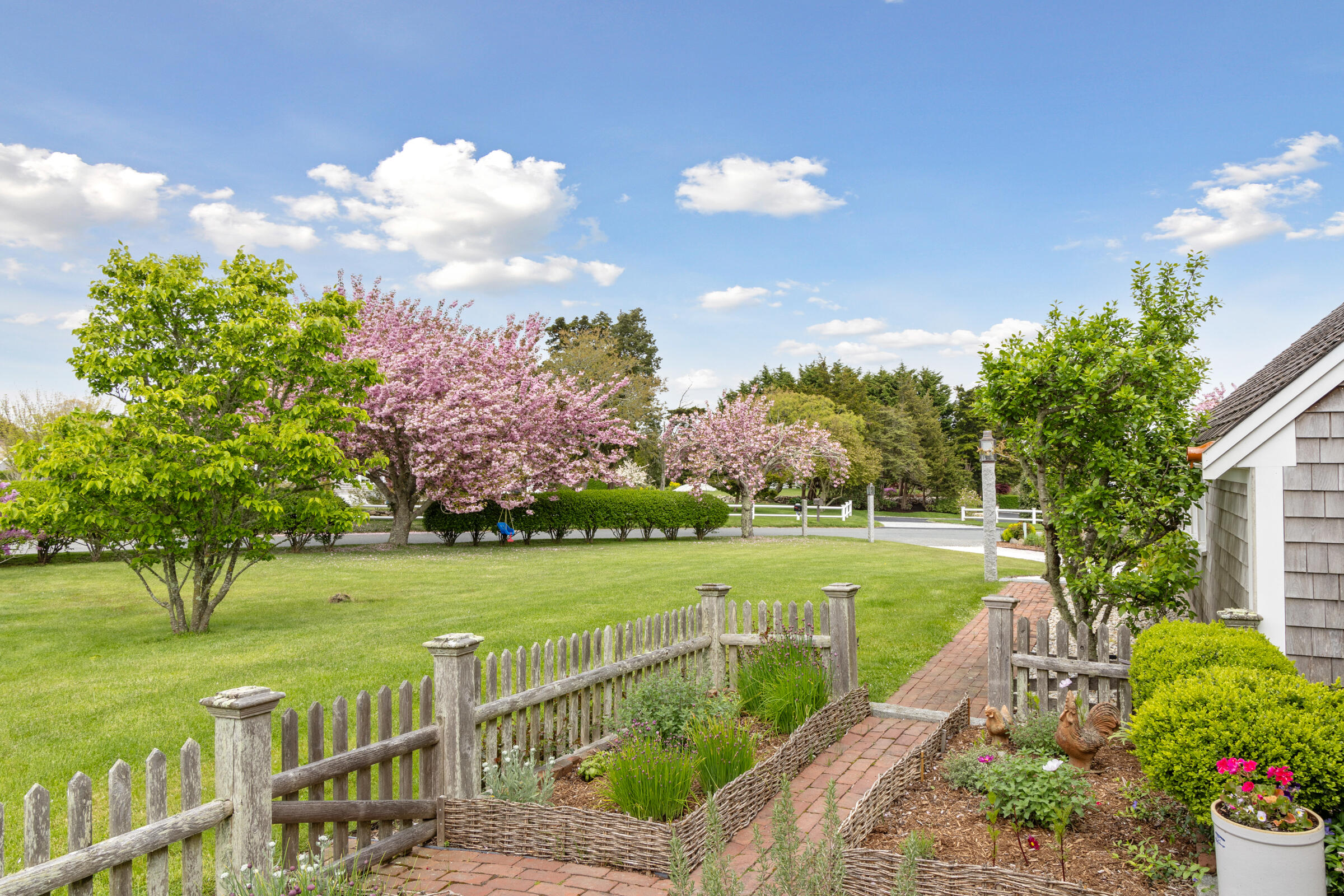 51 Briar Spring Road Orleans, MA 02653 - Photo 4 of 33 51BriarSpringRd-07-w