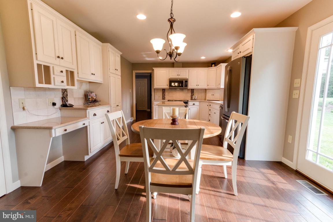 2 Strawberry Lane Lititz, PA 17543 - Photo 12 of 49