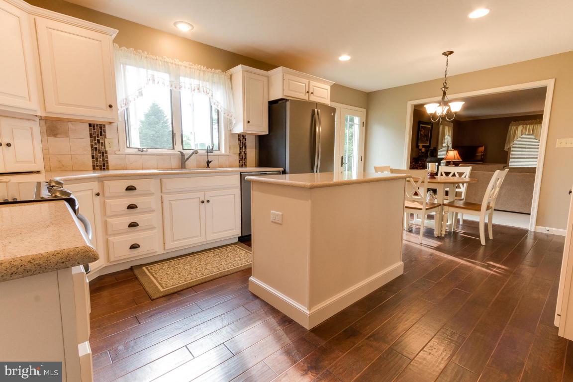 2 Strawberry Lane Lititz, PA 17543 - Photo 15 of 49