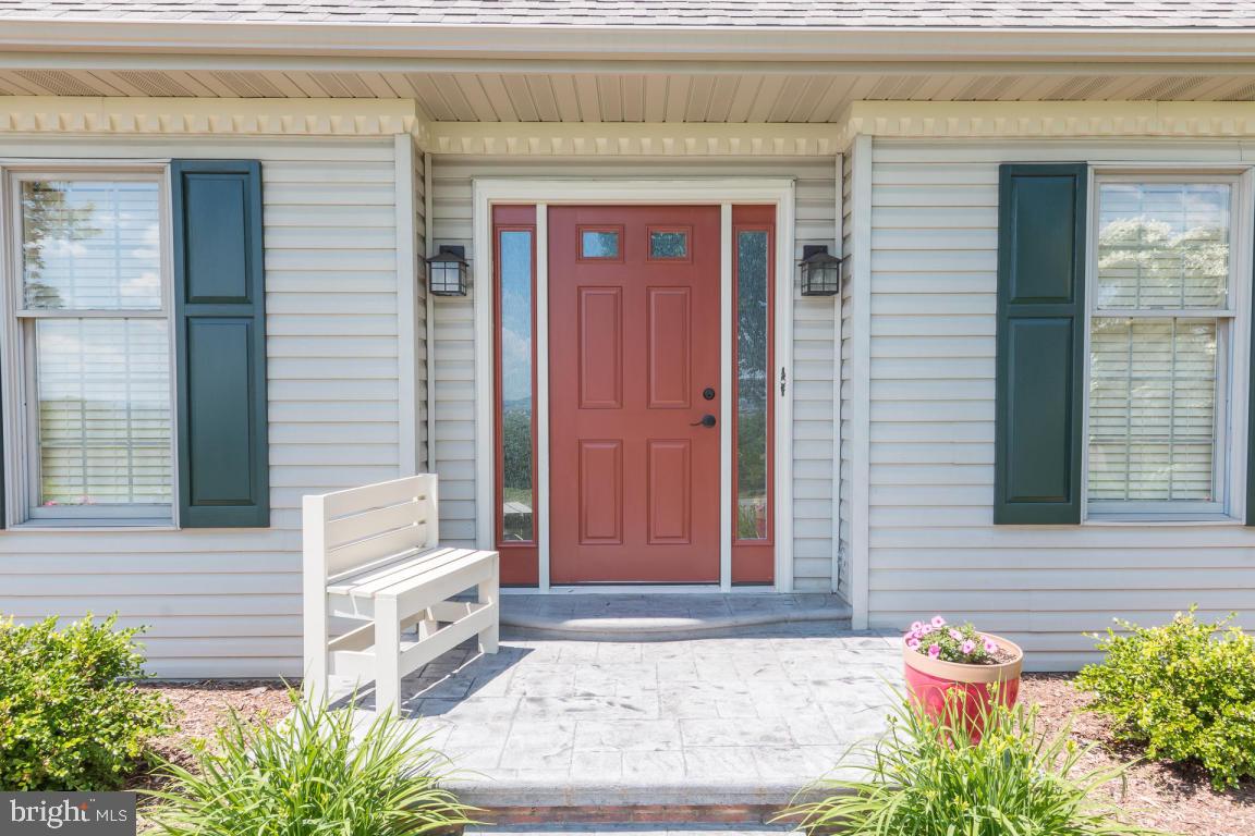2 Strawberry Lane Lititz, PA 17543 - Photo 9 of 49