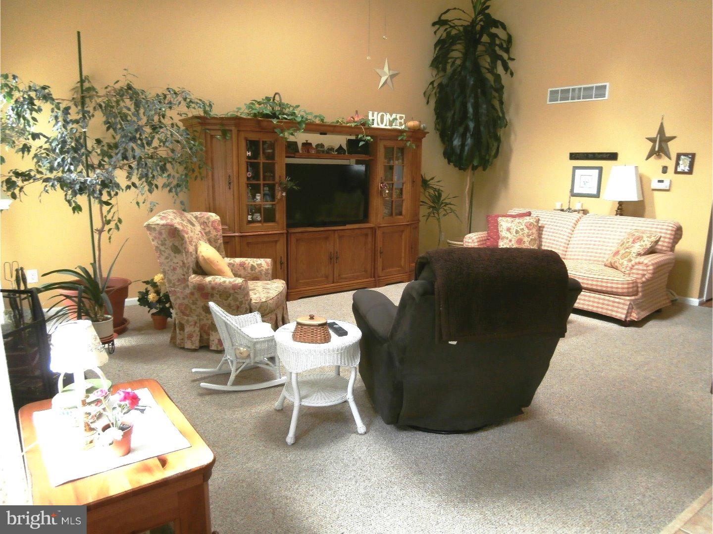 15 Skyline Circle Sewell, NJ 08080 - Photo 11 of 25 Great Room