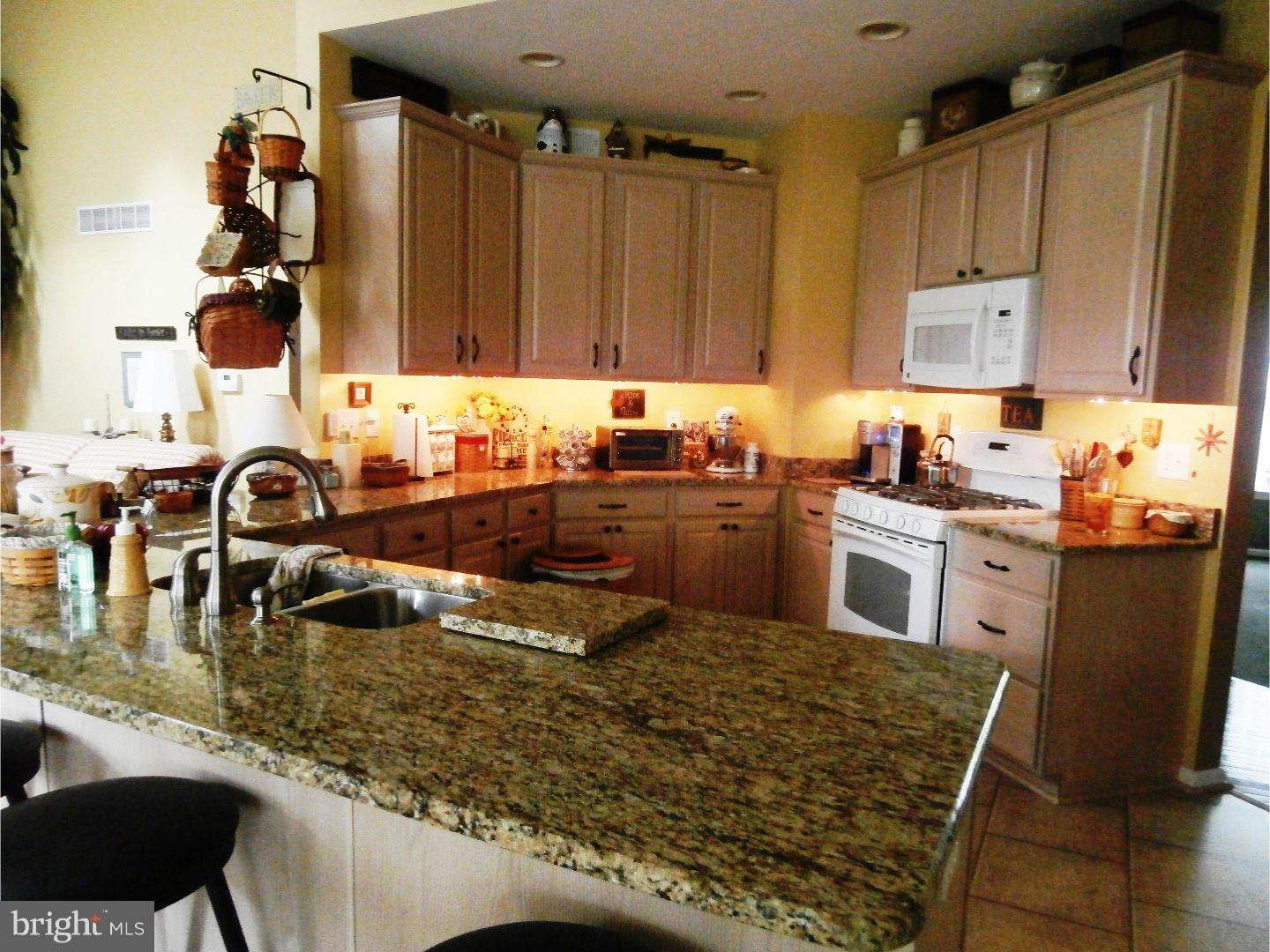 15 Skyline Circle Sewell, NJ 08080 - Photo 7 of 25 Kitchen