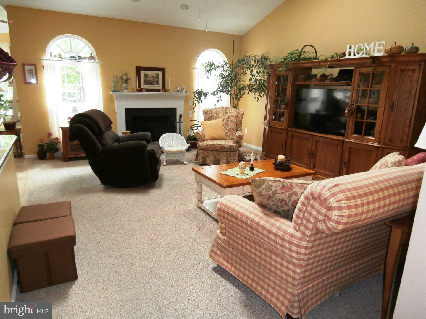 15 Skyline Circle Sewell, NJ 08080 - Photo 10 of 25 Great Room