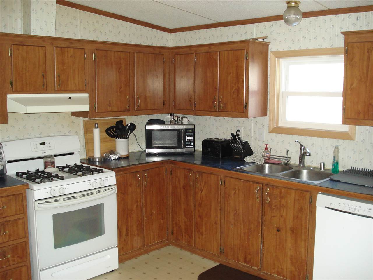 137 Pondview Road Swanzey, NH 03446 - Photo 5 of 21 Gallery Image 5