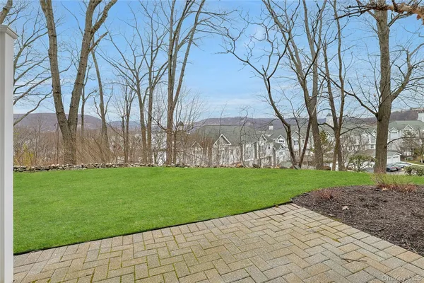 $439,000 | 614 Viewpoint Terrace, Peekskill, NY 10566