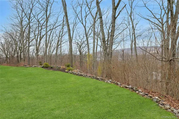 $439,000 | 614 Viewpoint Terrace, Peekskill, NY 10566