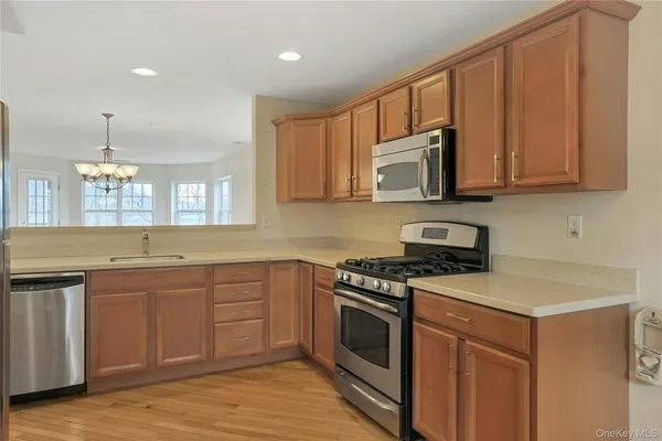 $439,000 | 614 Viewpoint Terrace, Peekskill, NY 10566