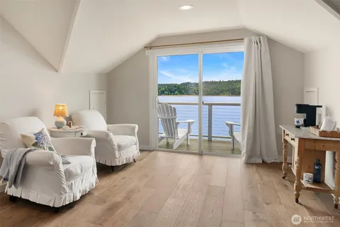 $1,325,000 | 26321 Pillsbury Road Southwest, Vashon, WA 98070