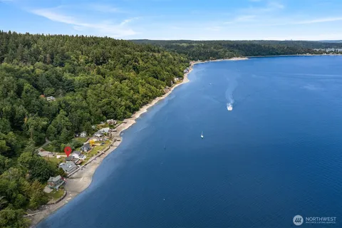 $1,325,000 | 26321 Pillsbury Road Southwest, Vashon, WA 98070